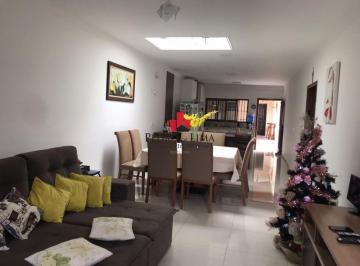 Casa · 230m² · 3 Quartos · 4 Vagas · Casa térrea na Vila Ré