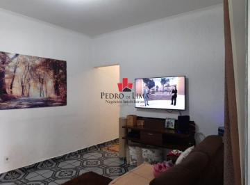 Casa · 181m² · 5 Quartos · 1 Vaga · Sobrado Frontal  na região da Vila Ré