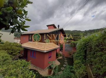 2a09f51f4745bfe75b5e07220c85b964db5c2fa4 · À venda | 170m², 4 quartos, vista para as montanhas, varanda e 3 vagas de garagem - Lagoa da Conceiç