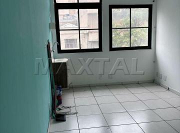 Comercial · 40m² · Excelente sala comercial com 40 m², toda em piso frio, bem iluminada e com ótima ventilação natural