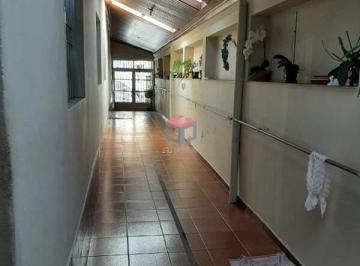 Casa · 291m² · 3 Quartos · 2 Vagas · Amplo Imóvel com salão comercial - Ideal para clinica médica
