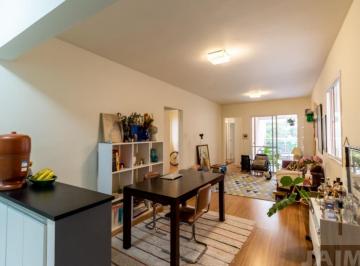 Apartamento · 84m² · 3 Quartos · 2 Vagas · Apartamento com sacada e próximo do Shopping, faculdades e metrô. Muito conservado!!! Duas Vagas!