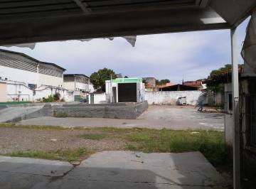 Comercial de 3 quartos, Lauro de Freitas · Casa de três quartos em Lauro de Freitas aluguel Comercial