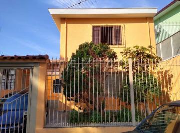 Casa · 207m² · 3 Quartos · 5 Vagas · Sobrado isolado e super amplo, com 182 metros