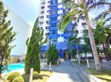 118349_iUgWGzS77BmE2w2N_11834963e11fac36bba.jpg · Apartamento com terraço e piscina no Centro
