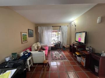 Casa de 3 quartos, São Paulo · 1 1 9 9 9 3 7 0 6 0 9 Casa de condomínio fechado a venda no Butantã - USP