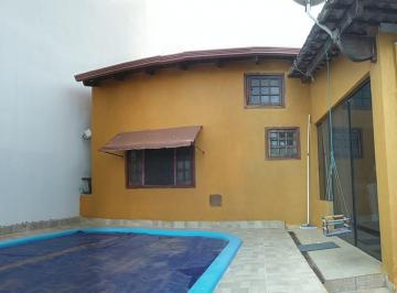 Casa de 3 quartos, Vicente Pires · Rua 8 ótima fora de condomínio na Vicente P pertinho pistão norte e Taguá centro