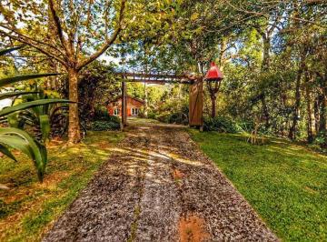 Casa de 3 quartos, Camanducaia · Casa de Madeira nas montanhas de Monte Verde 3 Suítes