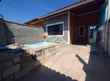 Foto 02 · 
                                Casa com 3 quartos e área de lazer com Piscina em Peruíbe
         