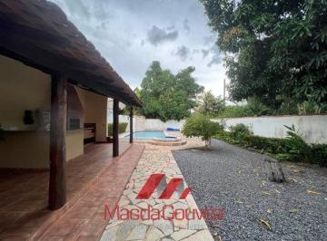 Casa · 250m² · 3 Quartos · 4 Vagas · Casa - Centro