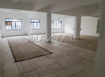 Comercial · 272m² · Conjunto comercial com 272m², 2 salas amplas, 2 banheiros na Rua Voluntários da Pátria.