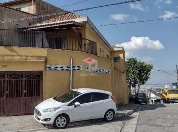 Casa · 169m² · 3 Quartos · 3 Vagas · Sobrado com 169 m² localizado no bairro Centro de Diadema. 