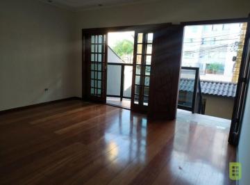 Casa · 380m² · 3 Quartos · Excelente imóvel