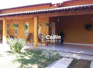 cf520959f1177395ebb3f2793e3e9092e265e8d1 · Casa com 3 dormitórios à venda, 190 m² por R$ 650.000,00 - Leblon - Uberaba/MG
