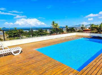 Casa · 468m² · 6 Quartos · 4 Vagas · Casa a venda na praia da Enseada em Guarujá.