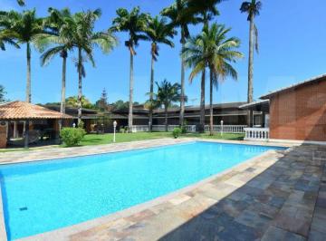 Casa · 1000m² · 8 Quartos · 8 Vagas · Casa frente praça no condomínio Jardim Acapulco.