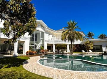 Casa · 825m² · 8 Quartos · 6 Vagas · Magnífica Mansão À VENDA no  Jardim Acapulco em Guarujá.