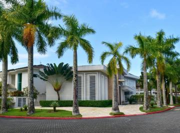 Casa · 371m² · 4 Quartos · 6 Vagas · Viva com conforto, espaço e exclusividade em uma das localizações mais nobres do Guarujá