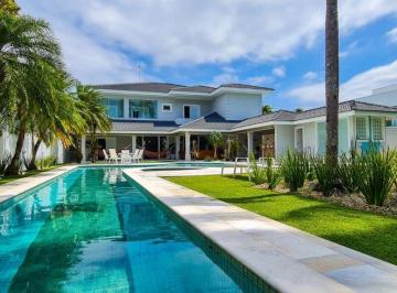 Casa · 550m² · 6 Quartos · 6 Vagas · Casa no Jardim Acapulco na praia de Pernambuco em Guarujá