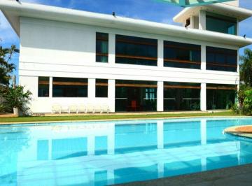 Casa · 766m² · 5 Quartos · 10 Vagas · Casa A Venda Na praia da Enseada, Frente ao Mar.