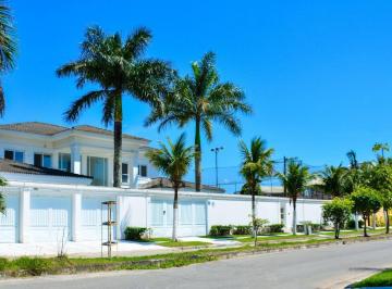 Casa · 968m² · 7 Quartos · 8 Vagas · Mansão À VENDA na praia da Enseada REGIÃO DO JARDIM VIRGINIA em Guarujá.
