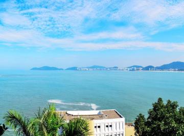 Casa · 370m² · 7 Quartos · 4 Vagas · Casa no Loteamento Península na praia da Enseada no Guarujá