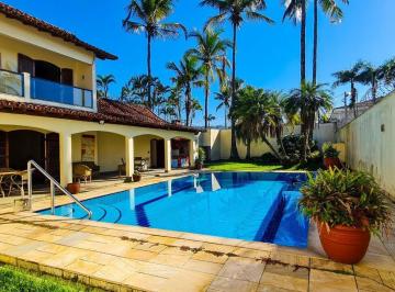 Casa · 390m² · 4 Quartos · 4 Vagas · Casa A VENDA na praia da ENSEADA em Guarujá.