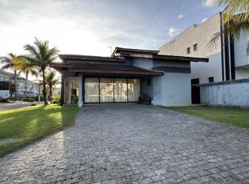 Casa · 400m² · 4 Quartos · 4 Vagas · Casa de esquina a venda no Condominio Jardim Acapulco na praia do Guarujá