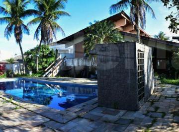 Casa · 780m² · 5 Quartos · 6 Vagas · Casa frente praça a venda no Acapulco em Guarujá.