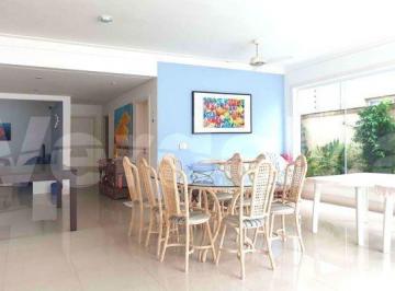 Casa · 390m² · 4 Quartos · 3 Vagas · Sobrado À VENDA na Região da Brunella na Enseada - Guarujá.