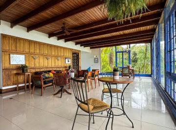 Casa · 360m² · 3 Quartos · 8 Vagas · Casa À VENDA no Loteamento Península na praia da Enseada em Guarujá