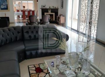 Casa · 400m² · 4 Quartos · 6 Vagas · Lindo sobrado - 4 suítes, 6 vagas de garagem - Parque dos Príncipes