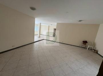 Casa · 210m² · 3 Quartos · 5 Vagas · Casa Térrea com quintal próxima a estação morumbi do metrô !!!!!