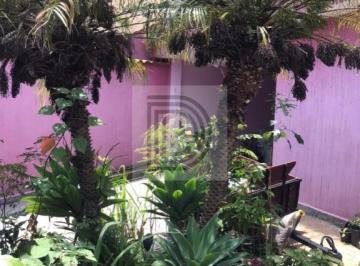 Casa · 353m² · 3 Quartos · 3 Vagas · Excelente Sobrado em melhor localização.