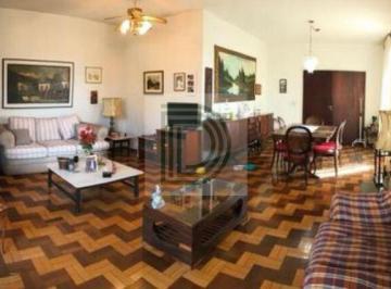 Casa · 265m² · 4 Quartos · 4 Vagas · Casa para venda em corredor comercial! São 4 dormitórios.