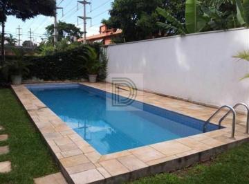 Casa · 350m² · 5 Quartos · 4 Vagas · Linda casa de 5 dormitórios, com 1 suíte, com piscina e guarita na porta