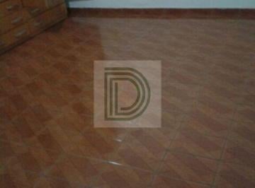 Casa · 110m² · 2 Quartos · 4 Vagas · Sobrado isolado de 2 dormitórios com armários