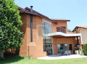 Casa · 372m² · 3 Quartos · 4 Vagas · Maravilhosa residência no Parque dos Príncipes, terreno com 563m²