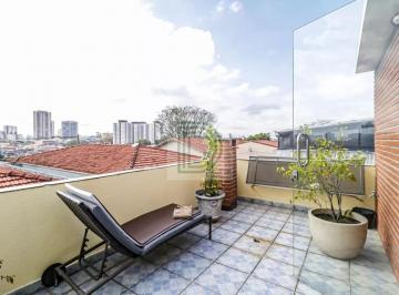 Casa · 198m² · 3 Quartos · 2 Vagas · Excelente Sobrado Reformado com 3 Dormitórios e Churrasqueira - Ótima Localização