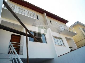 Casa · 200m² · 3 Quartos · 6 Vagas · Excelente sobrado novo na Vila Gomes