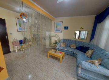 Casa · 146m² · 2 Quartos · 2 Vagas · Excelente Sobrado semi-isolado, bem localizado.