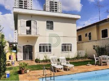 Casa · 378m² · 4 Quartos · 6 Vagas · MARAVILHOSO SOBRADO, MUITO BEM LOCALIZADO.