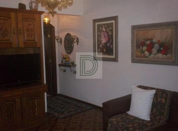 Casa · 130m² · 3 Quartos · 2 Vagas · Aconchegante e confortável, são itens principais deste lindo imóvel