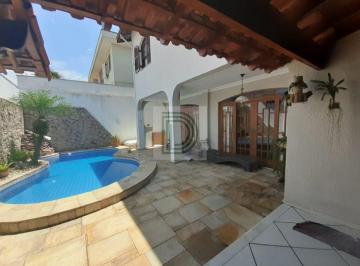Casa · 280m² · 3 Quartos · 3 Vagas · Excelente Casa Térrea à Venda no melhor do São Francisco, com 280m²