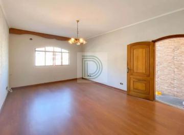 Casa · 205m² · 4 Quartos · 2 Vagas · Maravilhoso Sobrado à Venda! Amplo, bem distribuído e muito confortável.