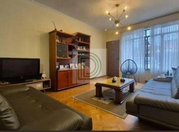 Casa · 200m² · 3 Quartos · 5 Vagas · Excelente casa térrea assobradada.