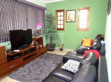 Casa · 140m² · 3 Quartos · 2 Vagas · Lindo Sobrado no Jd. D'Abril com 3 dormitórios.