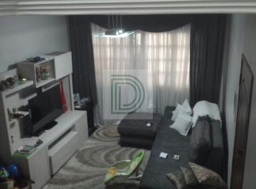 Casa · 150m² · 3 Quartos · 2 Vagas · Maravilhoso sobrado em estado de novo.