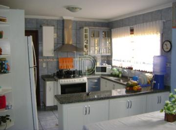 Casa · 140m² · 3 Quartos · 2 Vagas · SOBRADO BEM LOCALIZADO, PRÓXIMA A ESTAÇÃO VILA SONIA
