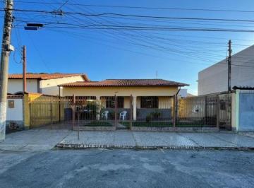 Fachada · Casa à venda em Resende-RJ, bairro Morada da Colina: 3 quartos, 1 suíte, 2 salas, 3 banheiros, 2 vag